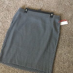 Black and white Elle pencil skirt